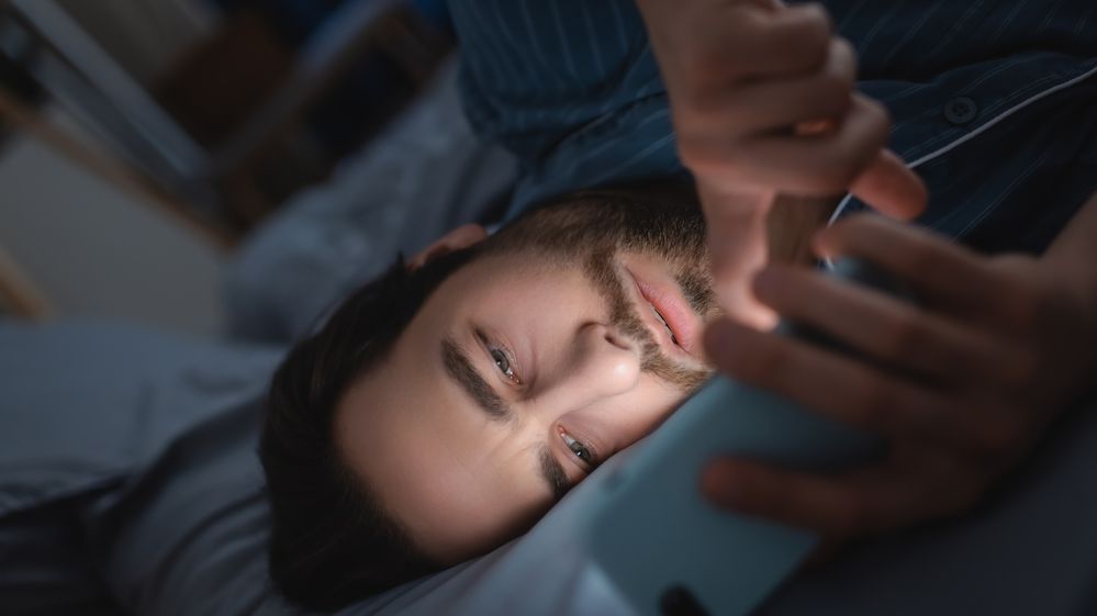 Stále více lidí spí méně než 6 hodin, ohrožují tak své zdraví